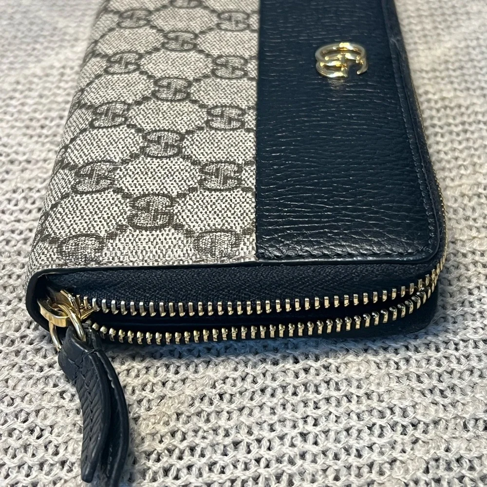 Gucci Black and Cream GG Pattern Wallet - Picture 6 of 11